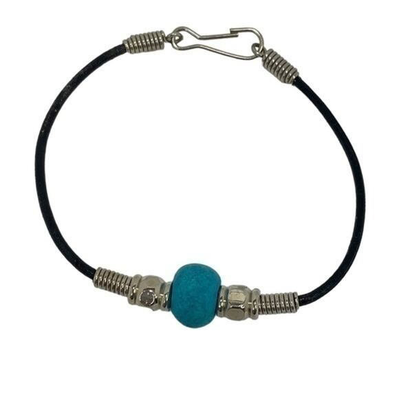 Teal Turquoise Color Bead Bracelet - Picture 1 of 5